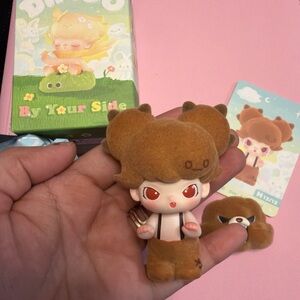 Dimoo by your side confirmed figurine